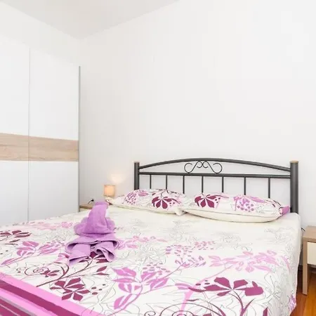 Apartament With A Parking Space - 22654 *