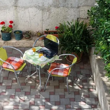 With A Parking Space - 22654