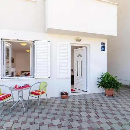 With A Parking Space - 22654 דירה
